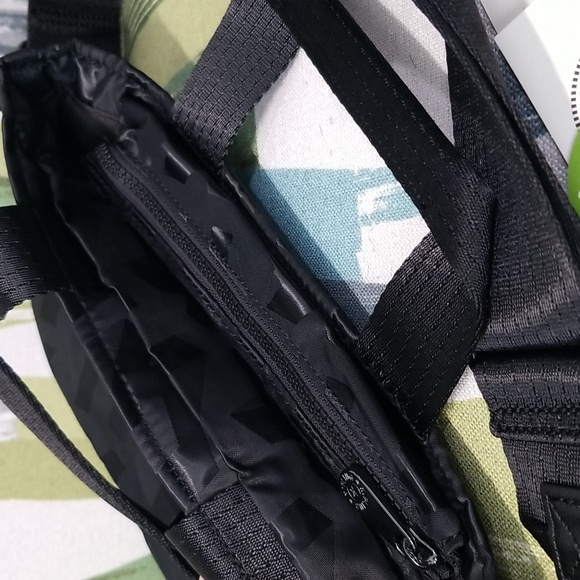 Kipling Minta Shoulder Bag In Black Printed K Pattern - Picture 12 of 13